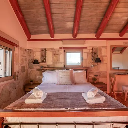 Avocado Fivos Βίλα