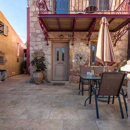 Villa Avocado Fivos